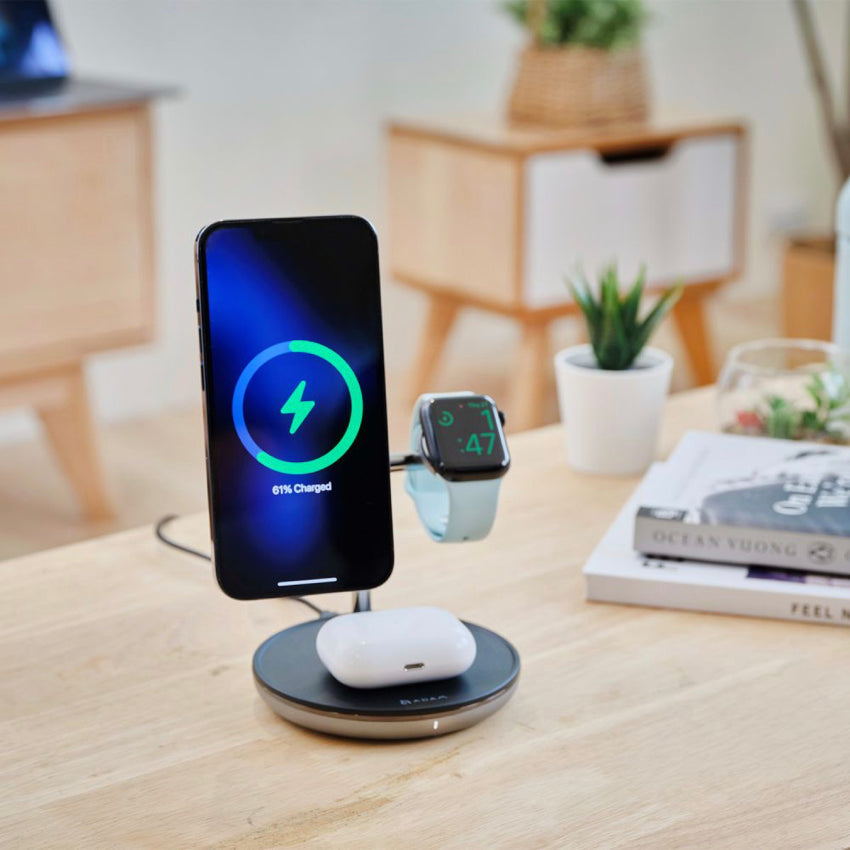 ADAM ELEMENTS OMNIA M3+ Magnetic 3-in-1 Wireless Charging Station - Black