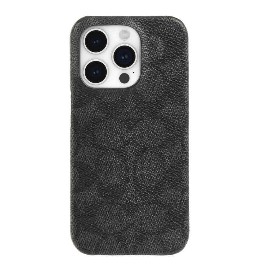 เคสแฟชั่น Coach Slim Wrap สำหรับ iPhone 15 Pro สี Signature C Charcoal