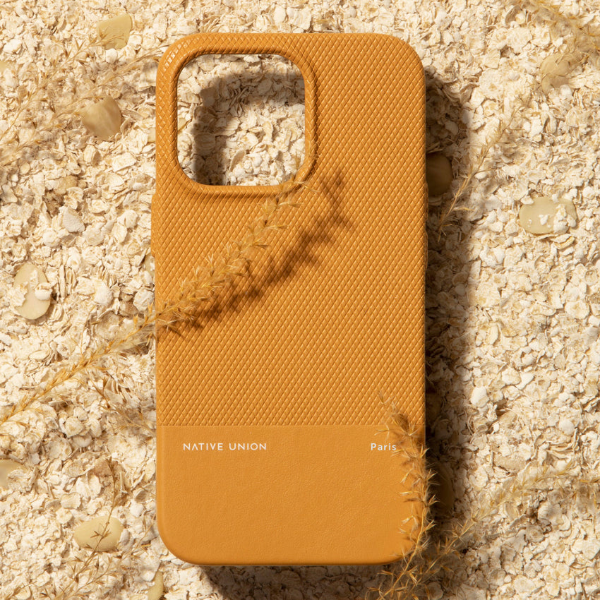 Nativeunion Re-Classic iphone 14 Pro Case - Kraft